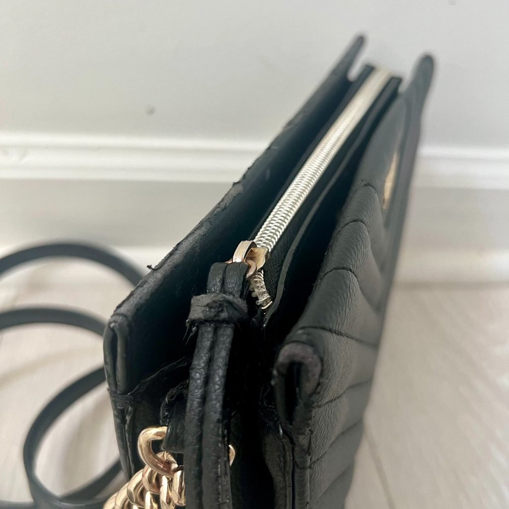 Victoria Secret Body Bag Women's V-Quilted Crossbody Black - Picture 9 of 14